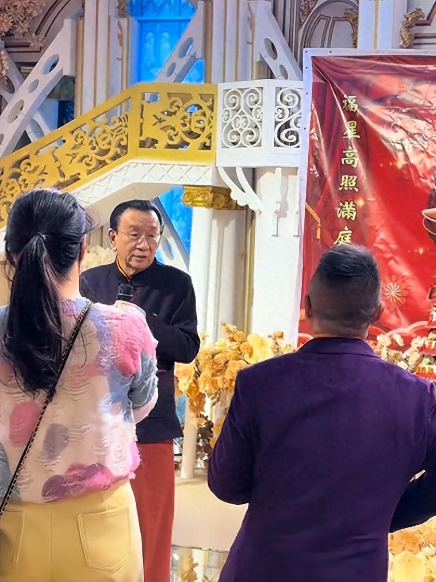 开云体育app下载-侯耀华80大寿冷清收场！郭德纲全程沉默，亲儿子以及至亲基本缺席