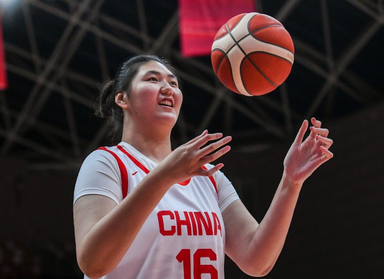 开云体育-FIBA世预赛新星榜：中国女篮仅张子宇入选 超2米2身高太独特